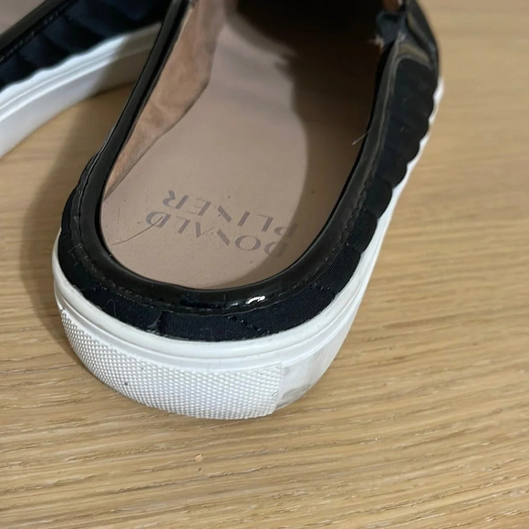 Donald J Pliner Women's Pauly-d Quilted Slippers size 6.5 - Picture 10 of 16